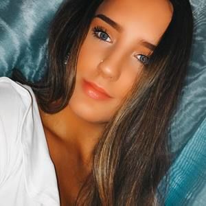 Meet your Posher, Taryn